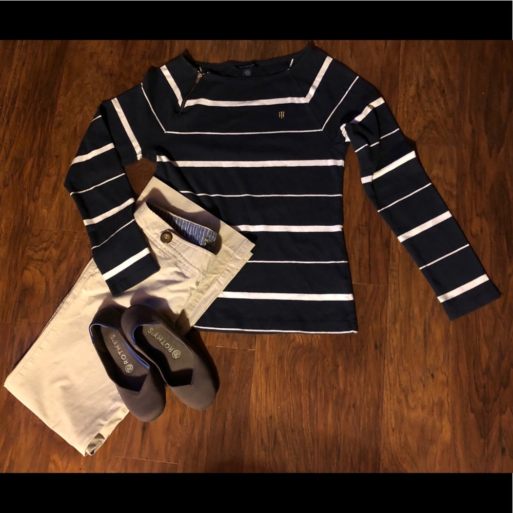 *Tommy Hilfiger* Navy/White Knit Top - Size L